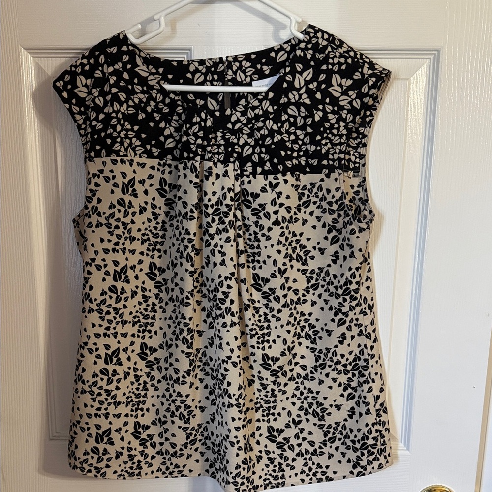New York & Company Black and Cream Floral Women's Top
